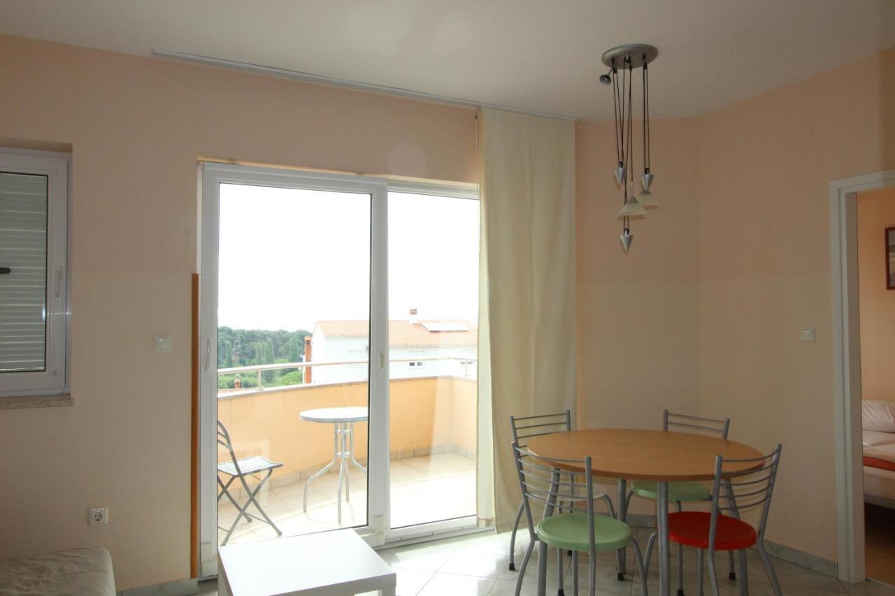Apartments Miriam Premantura Luaran gambar