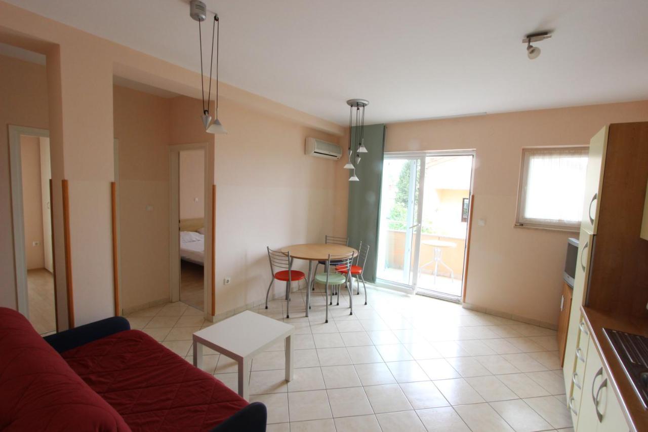 Apartments Miriam Premantura Luaran gambar