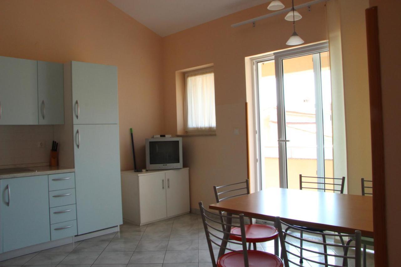 Apartments Miriam Premantura Luaran gambar