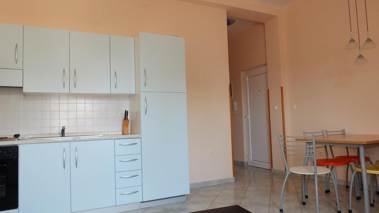 Apartments Miriam Premantura Luaran gambar