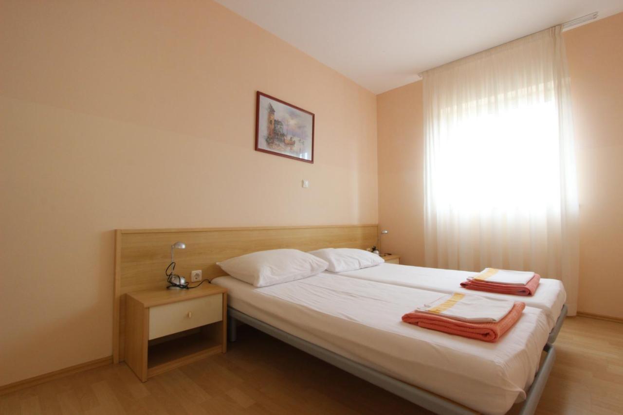 Apartments Miriam Premantura Luaran gambar