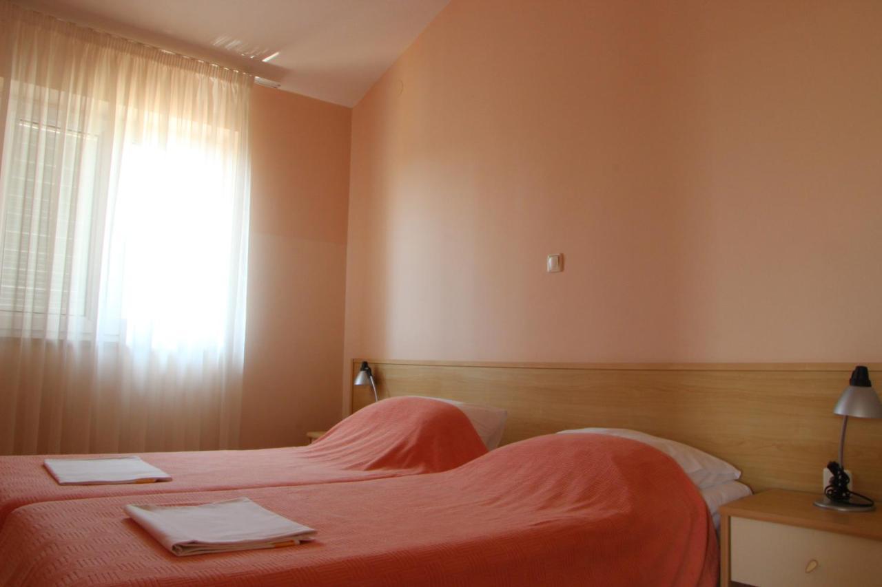 Apartments Miriam Premantura Luaran gambar