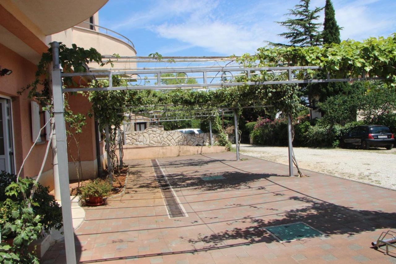 Apartments Miriam Premantura Luaran gambar