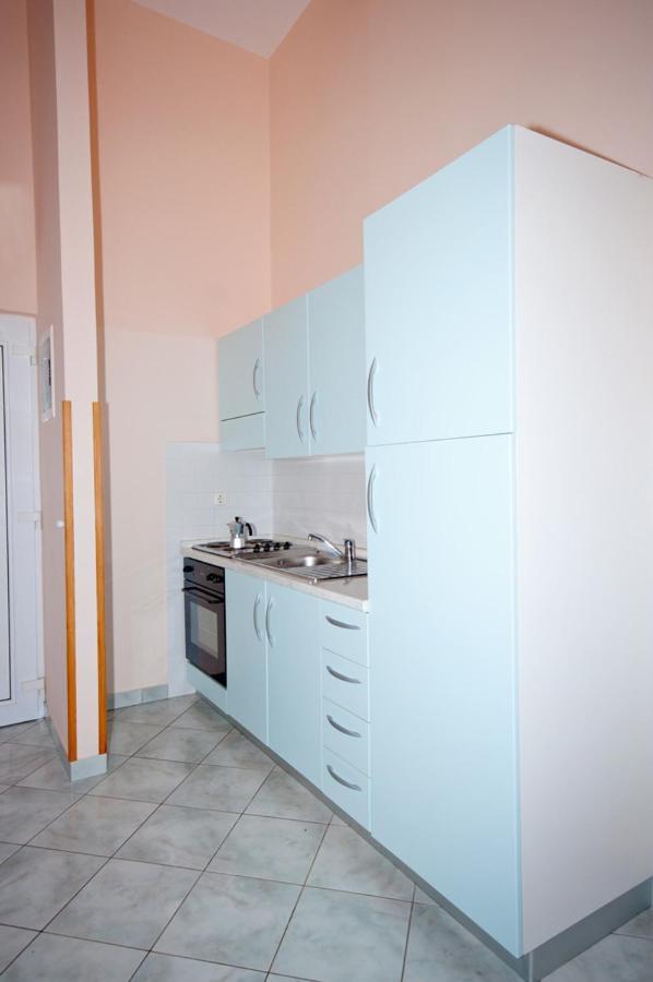 Apartments Miriam Premantura Luaran gambar