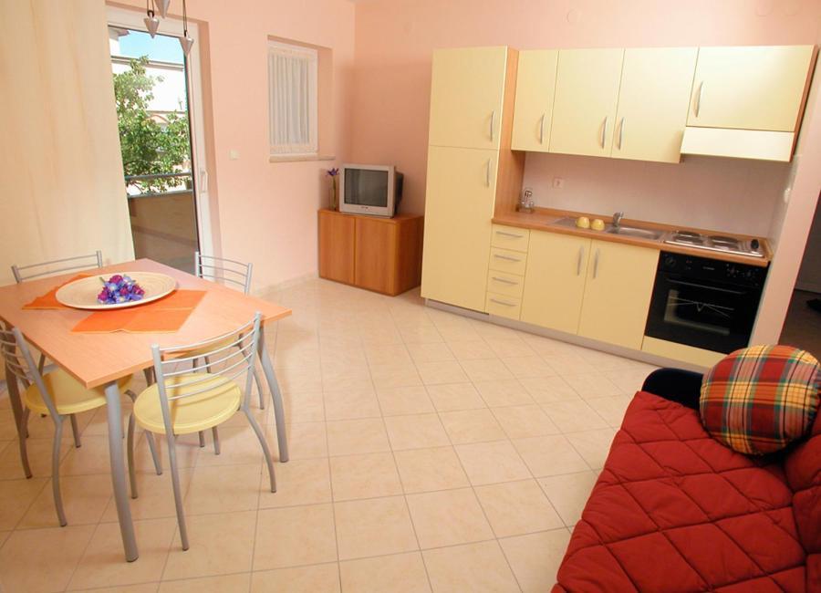 Apartments Miriam Premantura Luaran gambar